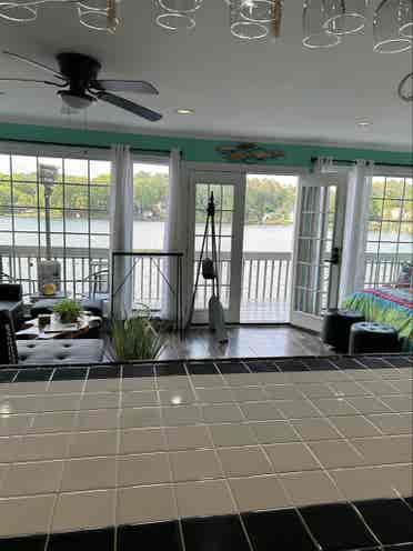 Furnished lake house 
suite