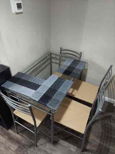 MALE or FEMALE  - FURNISHED STUDIO