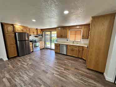 Home For Rent in Mapleton Utah !!!