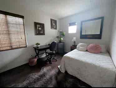 Temecula Furnished/Unfurnished Room