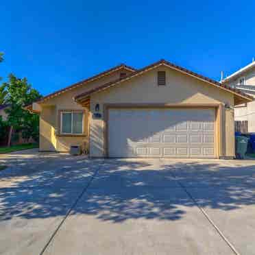 Female-only home in South Natomas