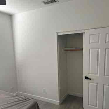 Single bedroom for rent