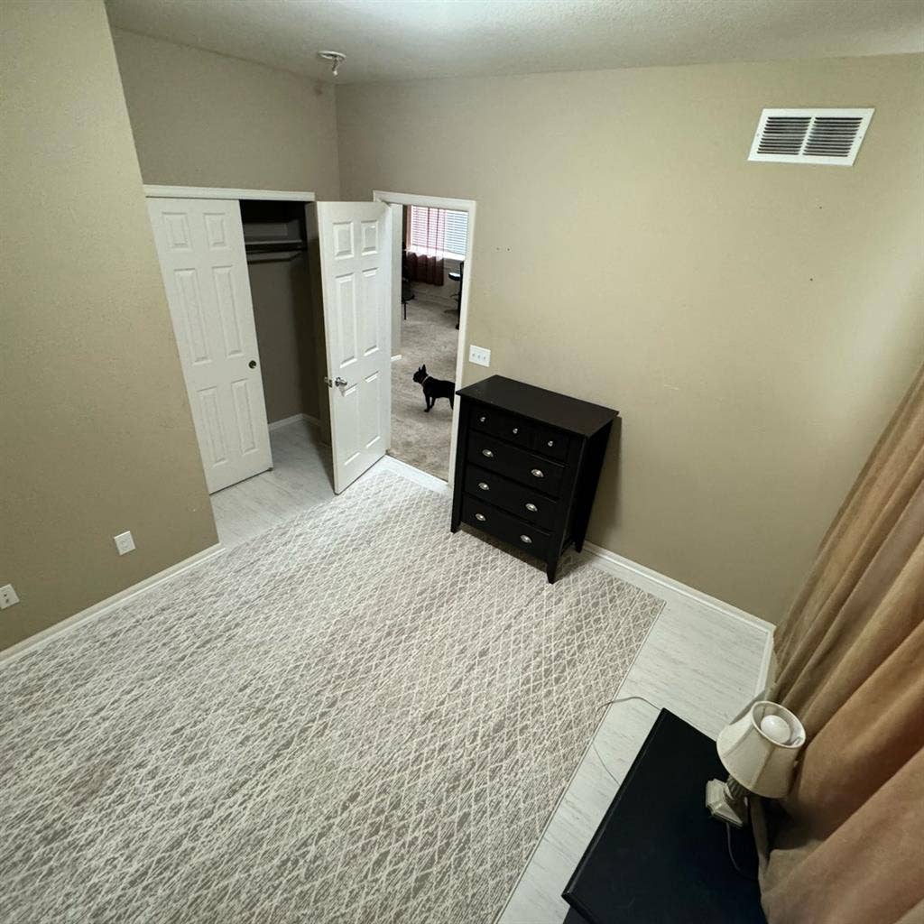 Room for rent in Firestone