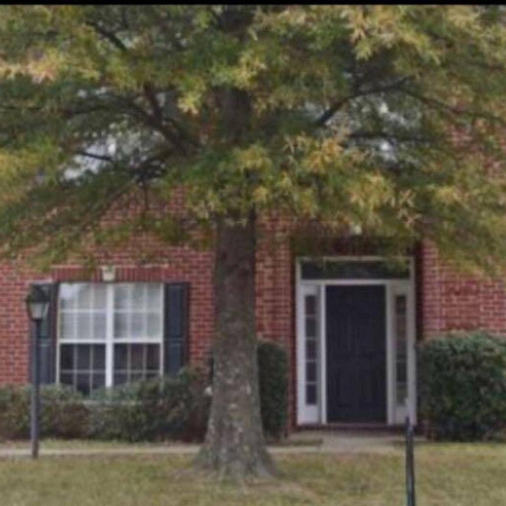 Large Spacious Bedroom SOUTHAVEN,Ms