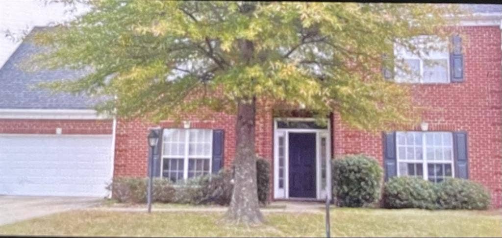 Large Spacious Bedroom SOUTHAVEN,Ms