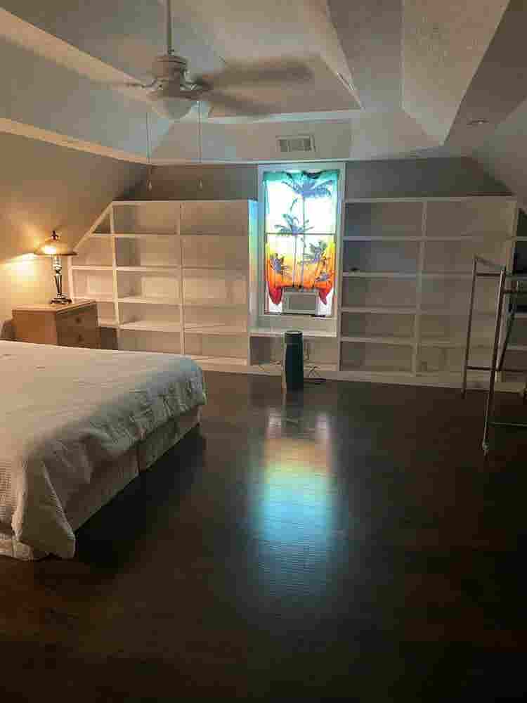 Large Spacious Bedroom SOUTHAVEN,Ms