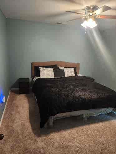 2 rooms available  a month