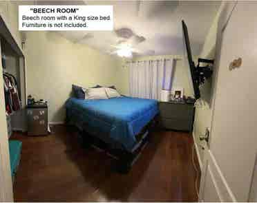 Room for rent with shared bathroom