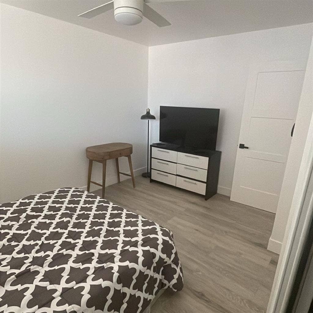 Private room in remodel near ASU