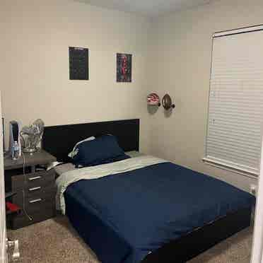 Renting one room with a Queen bed