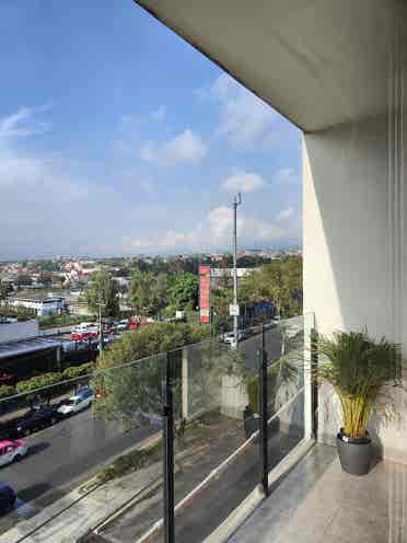 Cuarto amueblado con baño privado