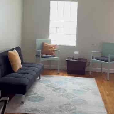 Super Spring & Summer Sublet!