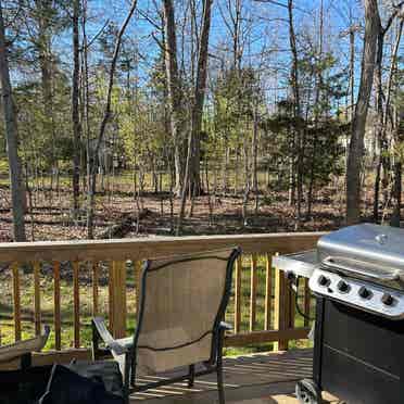 Lake view room in Locust Grove