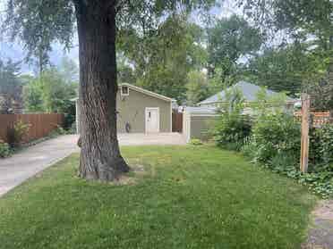 Ensuite Bedroom In Oldtown Longmont