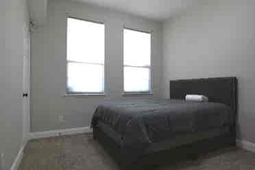 Room for rent in 4bdr large house