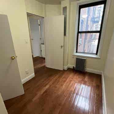 Room for rent in Upper East Side