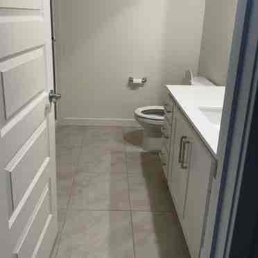 Roommate wanted in a new Townhouse