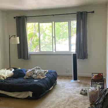 Room for Rent in Redwood City, CA