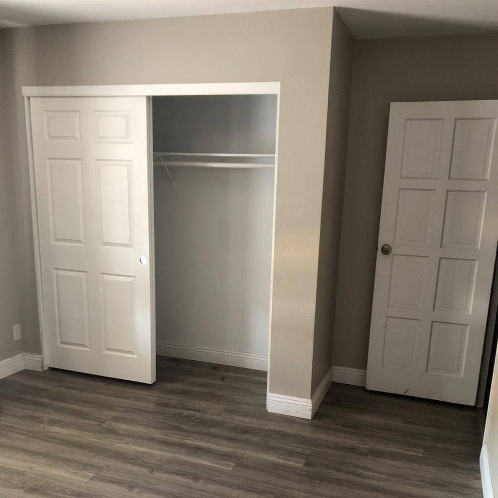 room for rent close to the strip