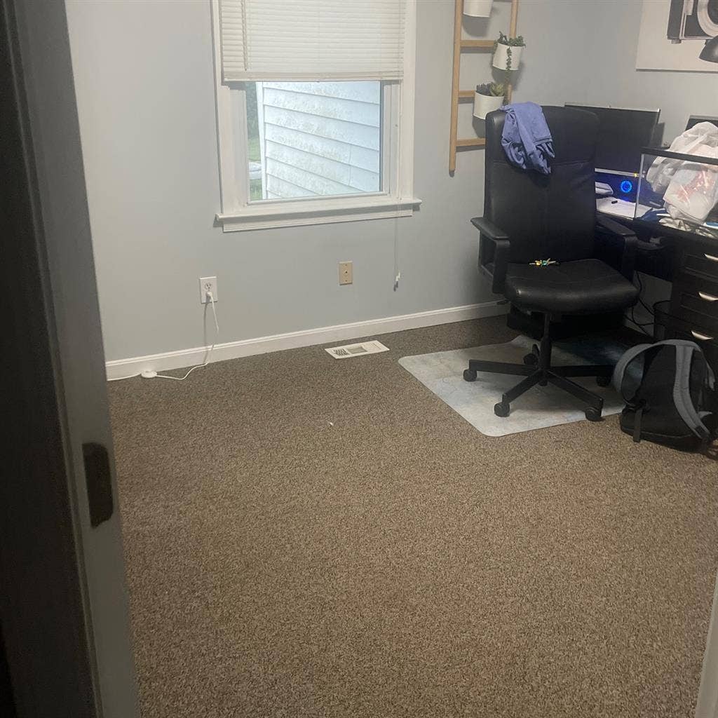 Room for rent - Fredericksburg