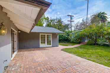 House in Sherman oaks