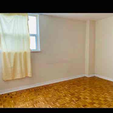 Single room in 2bedroom apartment