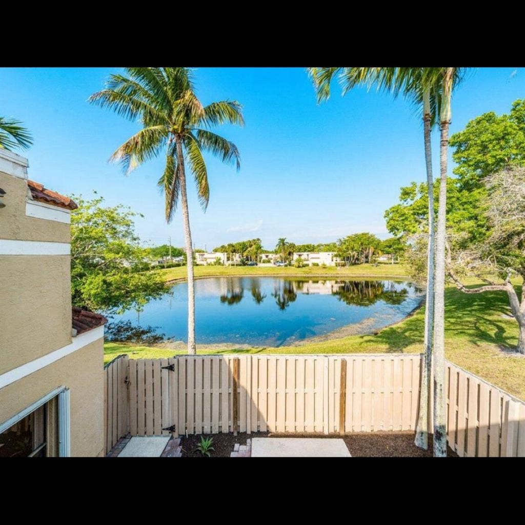 Private room and bath Delray Beach