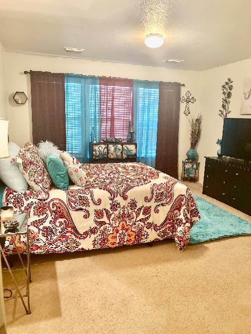 Beautiful and cozy private bedroom