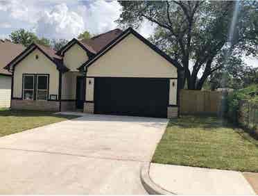 BEAUTIFUL Modern home - West Dallas