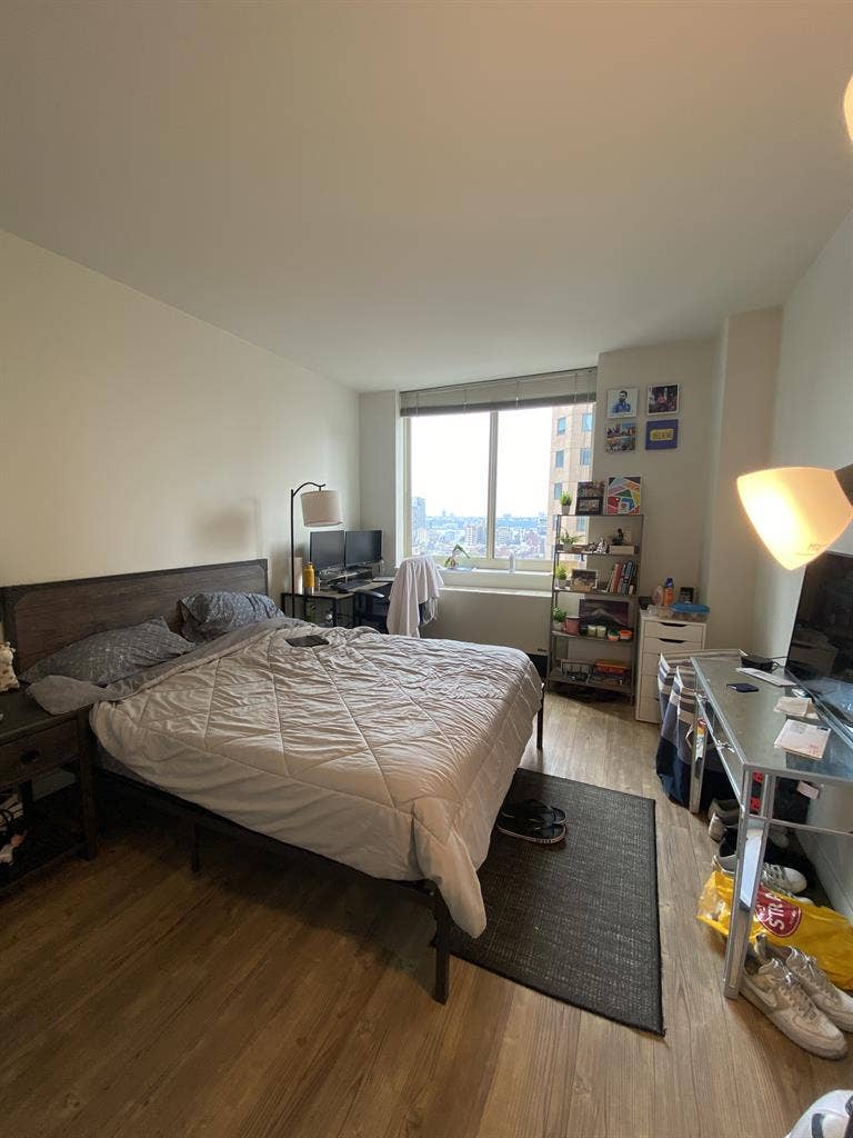 Room available in Avalon Midtown