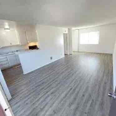 Studio Apartment in Huntington!