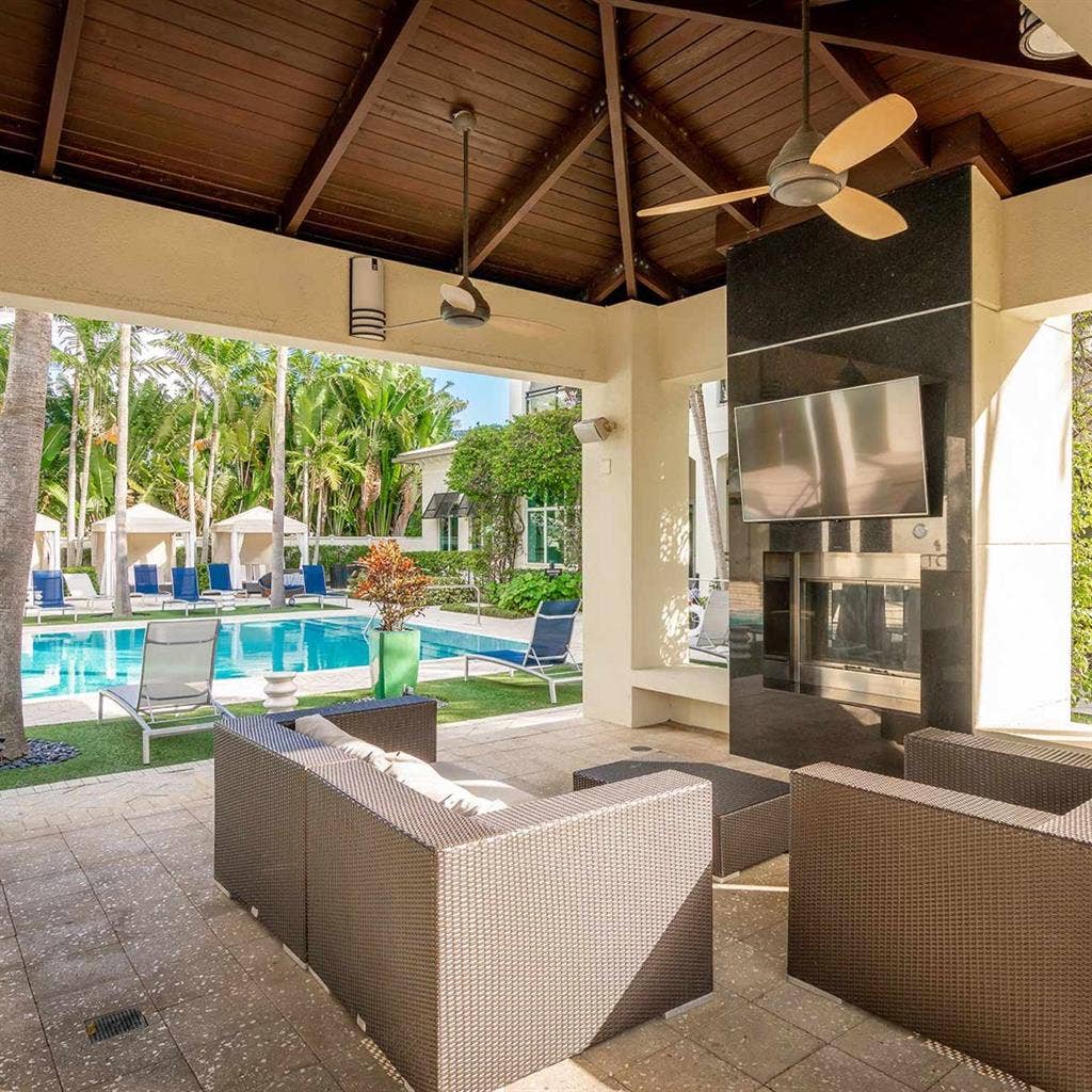 Perfect Room with private Bath!