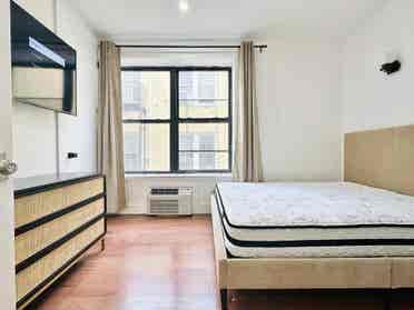 Fully furnished room on Starr st