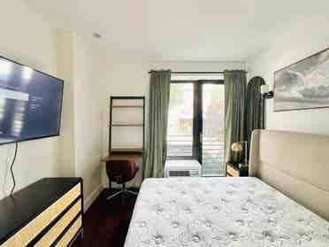 Fully furnished room on Starr st