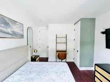 Fully furnished room on Starr st