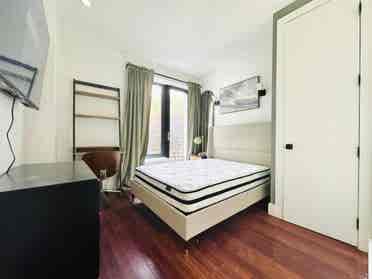 Fully furnished room on Starr st