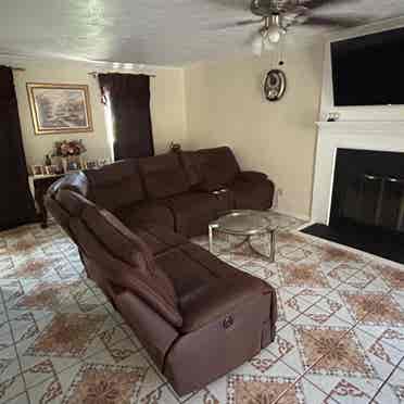 Room 4 Rent in Fayetteville Home!