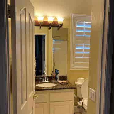 Room for rent in 
eastvale!!