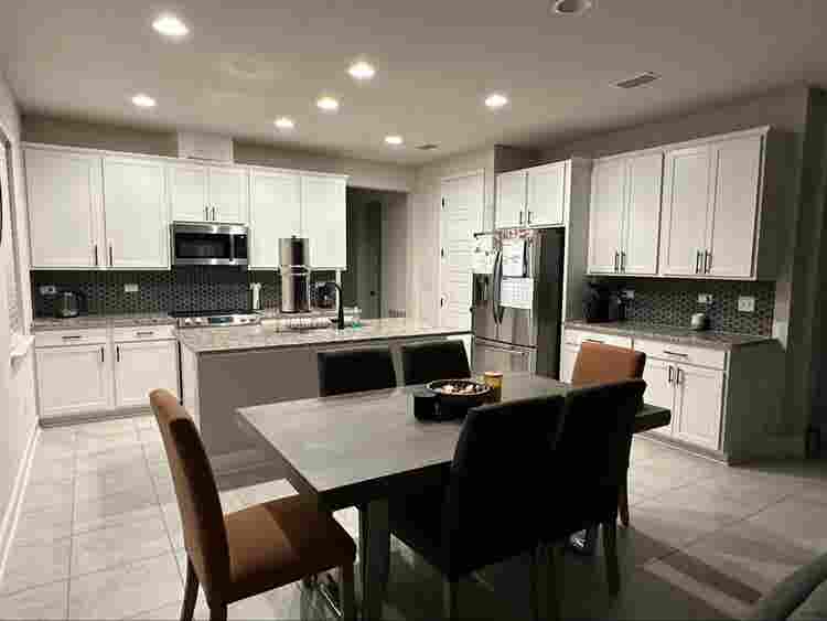 Looking for a roommate