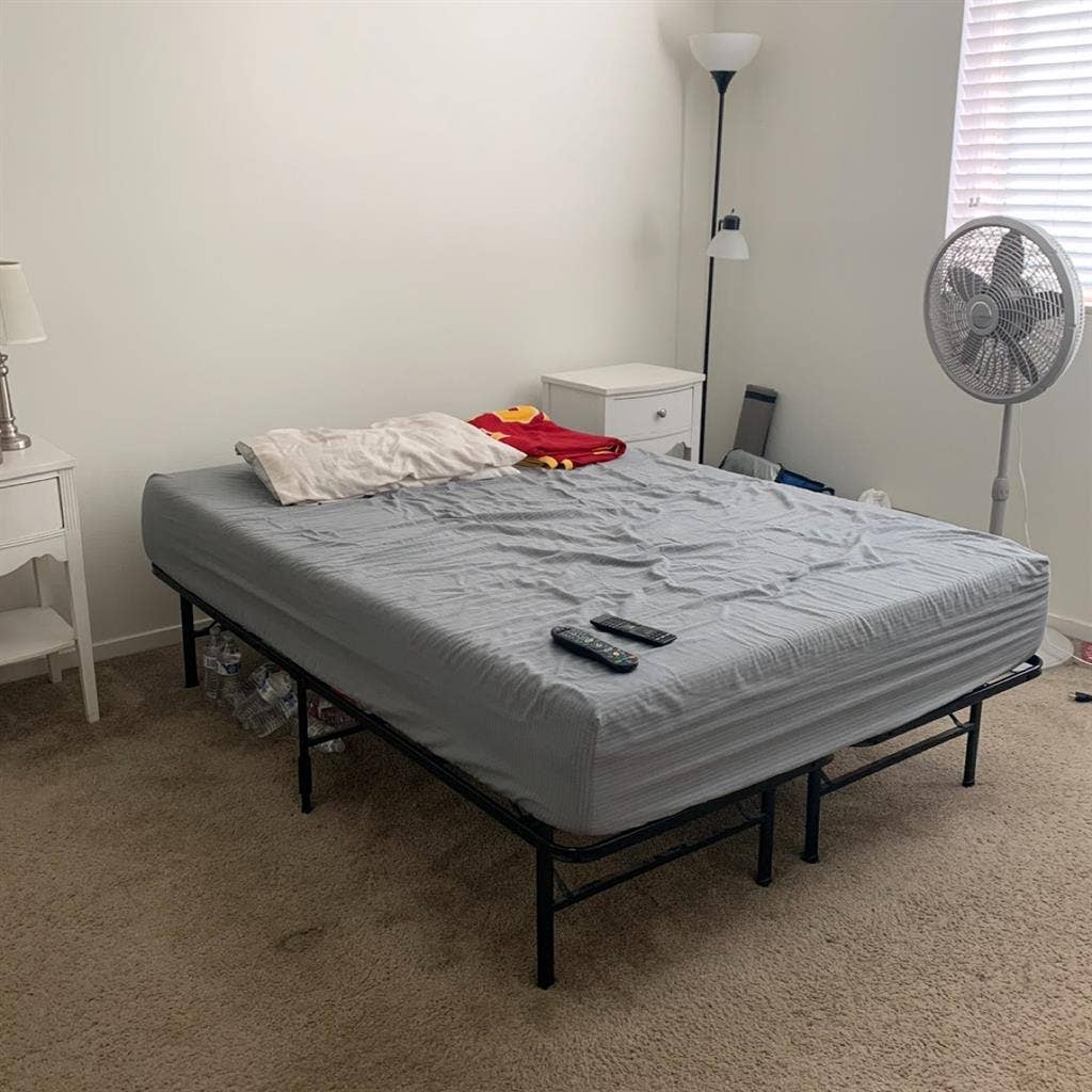 Master Bed for rent in Luxury Apts