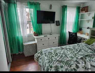 2 Fully Furnished bedrooms!