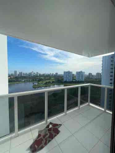 Aventura Apartment