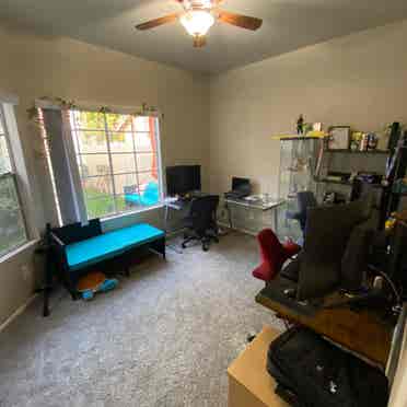 Tempe Room/ bath w garage parking