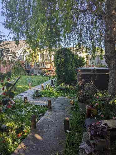 Beautiful backyard oasis casita