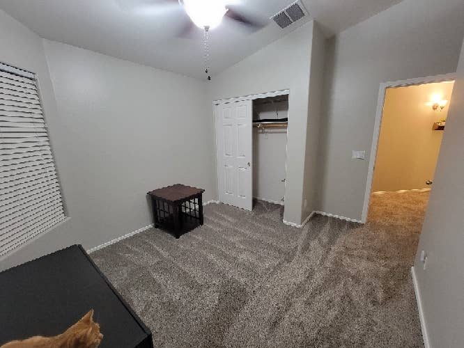 Looking for 2 roommates in Maricopa