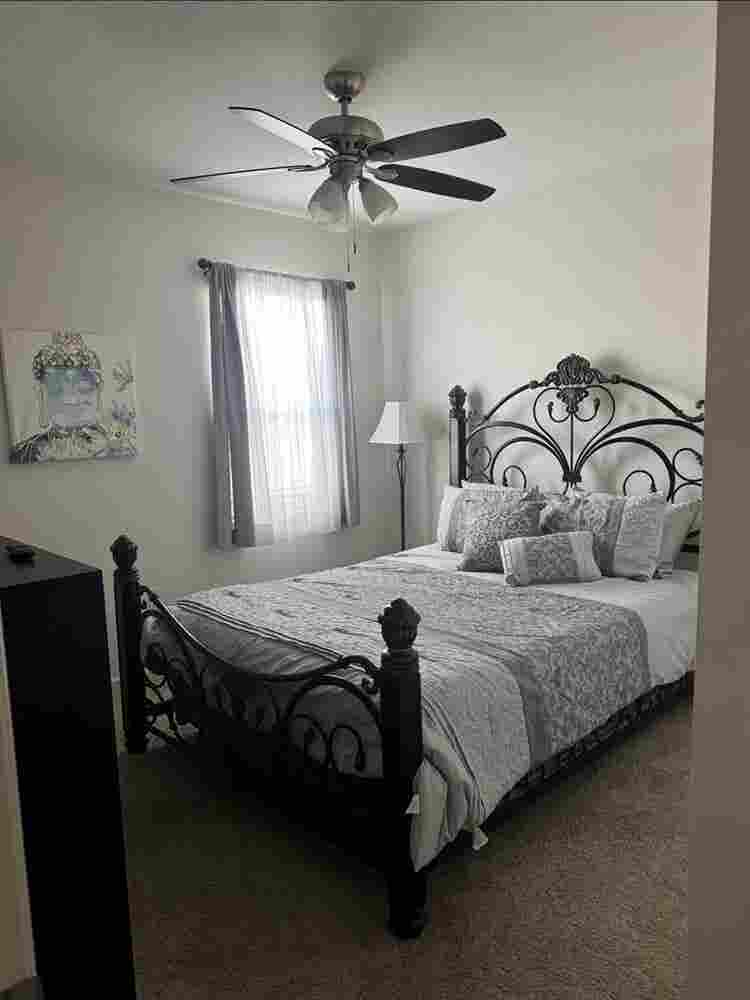 Room for rent in Palm Bay male only