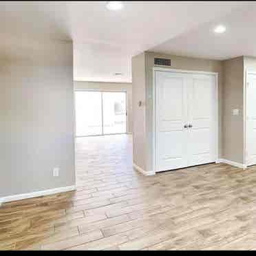 Room for rent ’ Central Phx