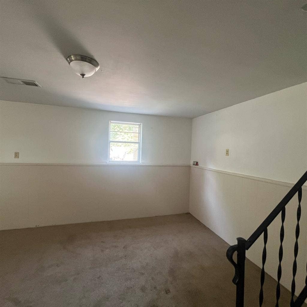 Large Room for Rent