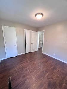 Searching for roommate for November