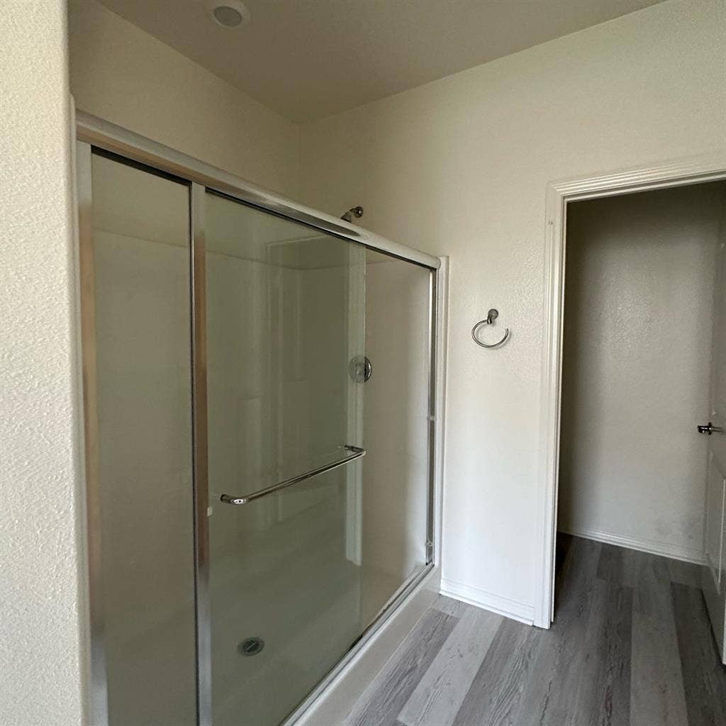 Master room for rent in Chino